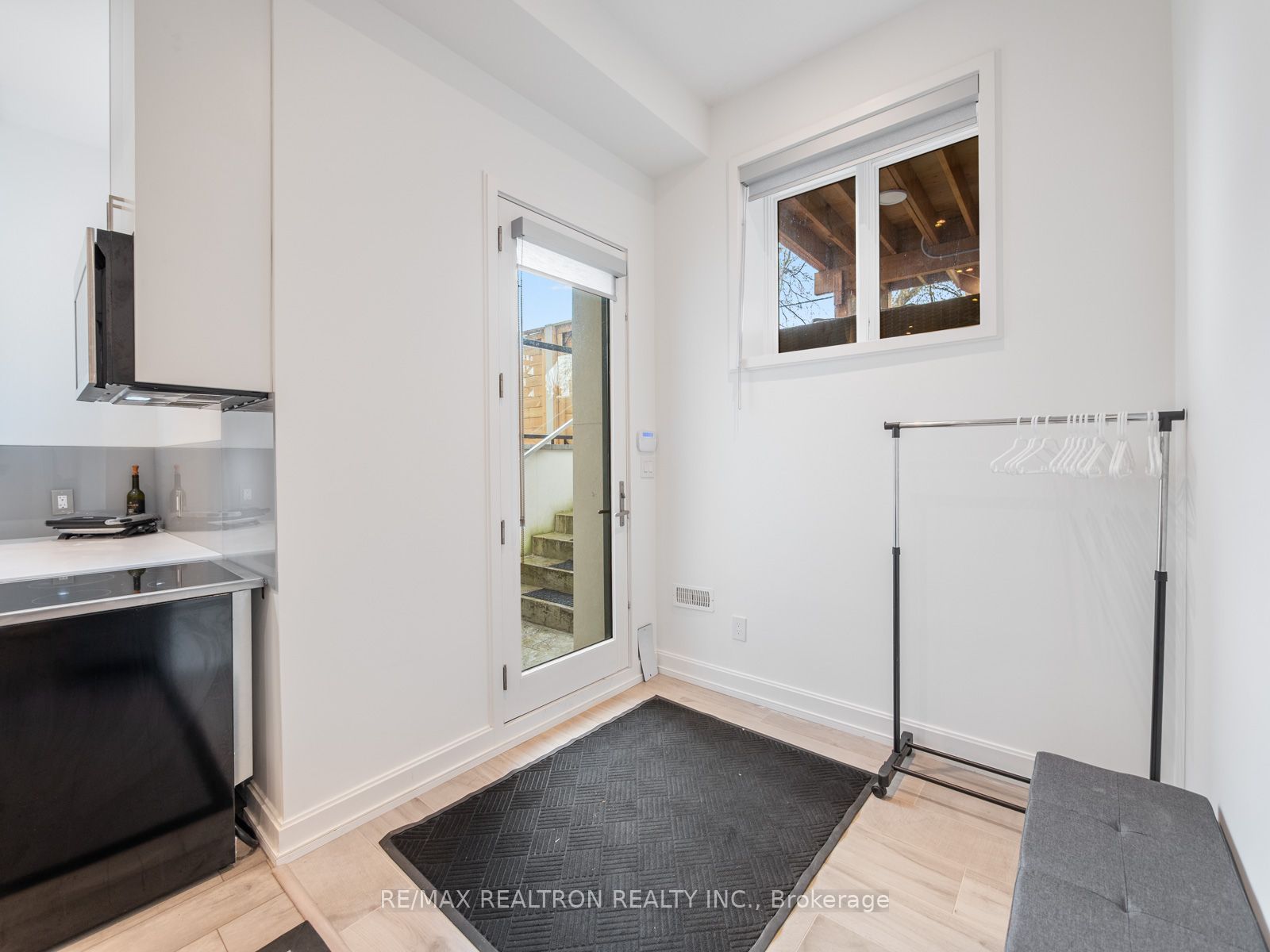 10 Katherine Road Lower Property Photo 10