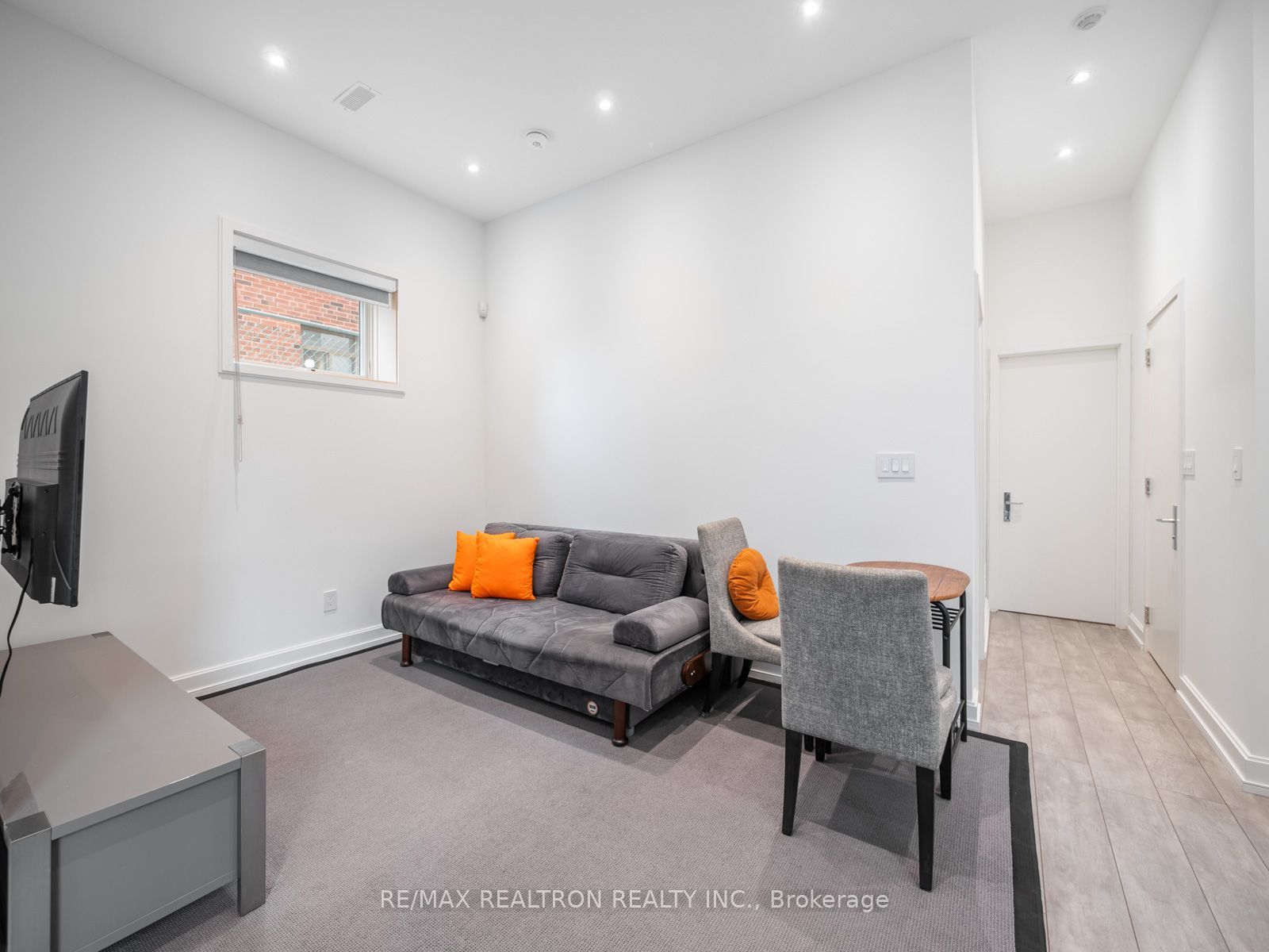 10 Katherine Road Lower Property Photo 12