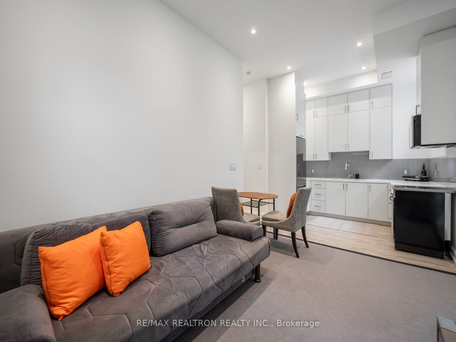 10 Katherine Road Lower Property Photo 17