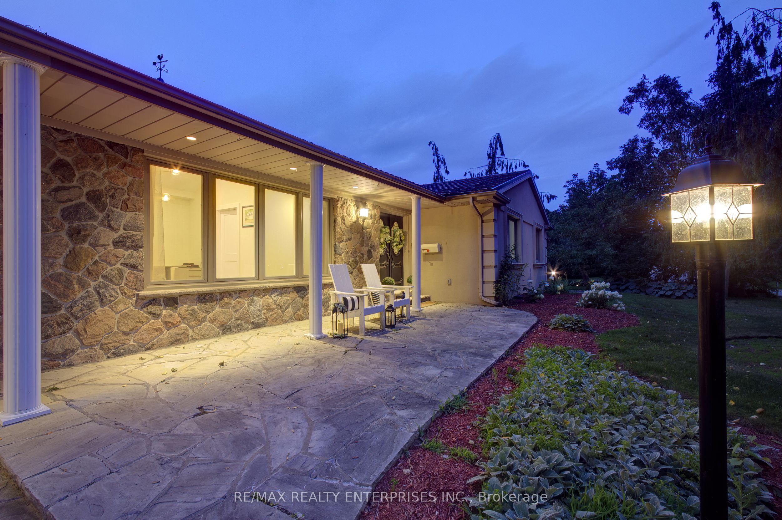 551 Cochise Crescent Property Photo 5