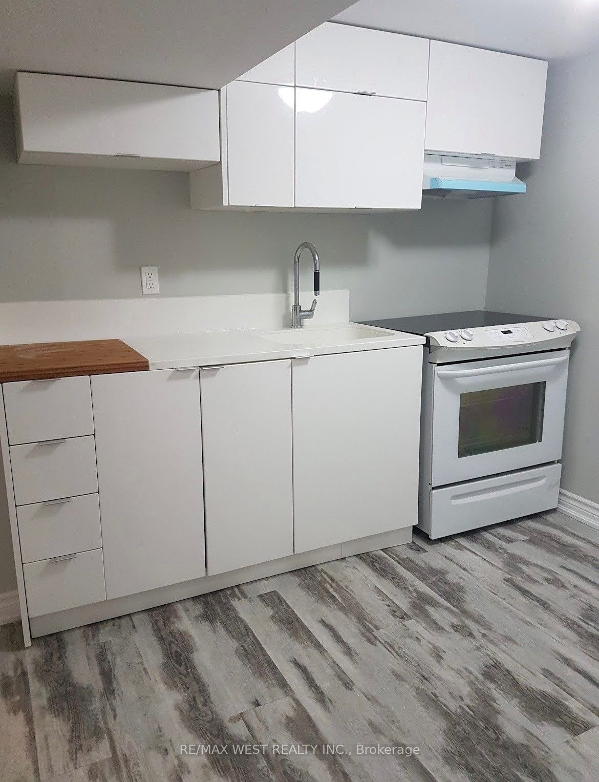 77 Murrie Street Lower Property Photo 2