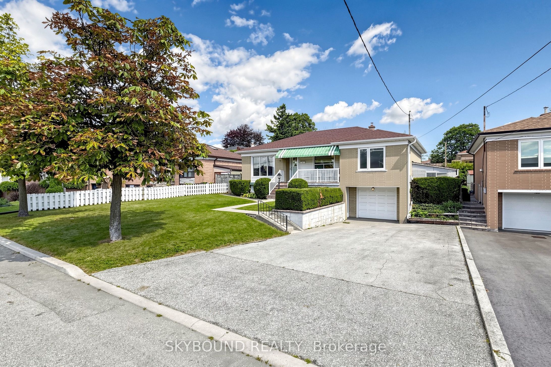 13 Liscombe Road Property Photo 1