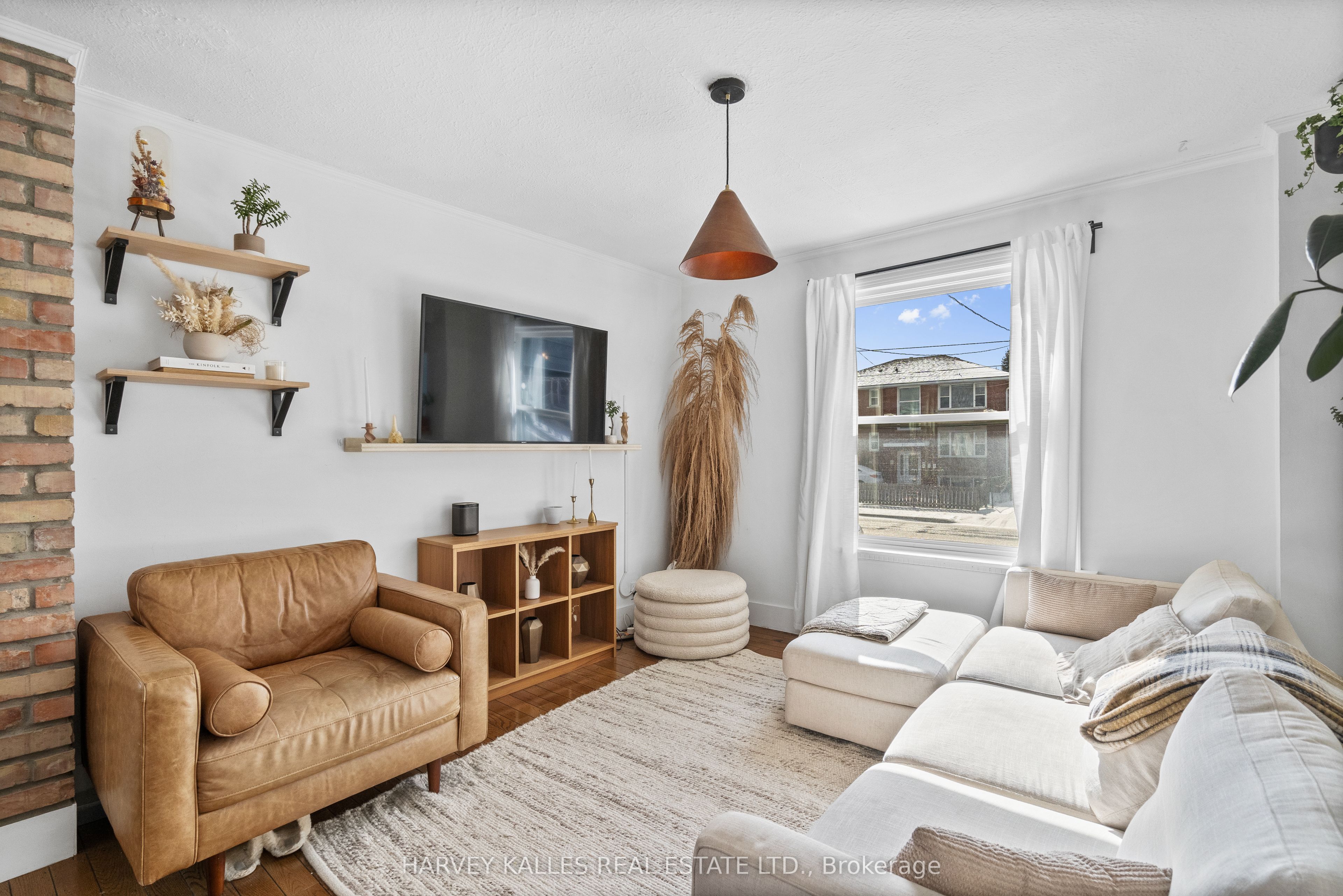 14 Manitoba Street Property Photo 8