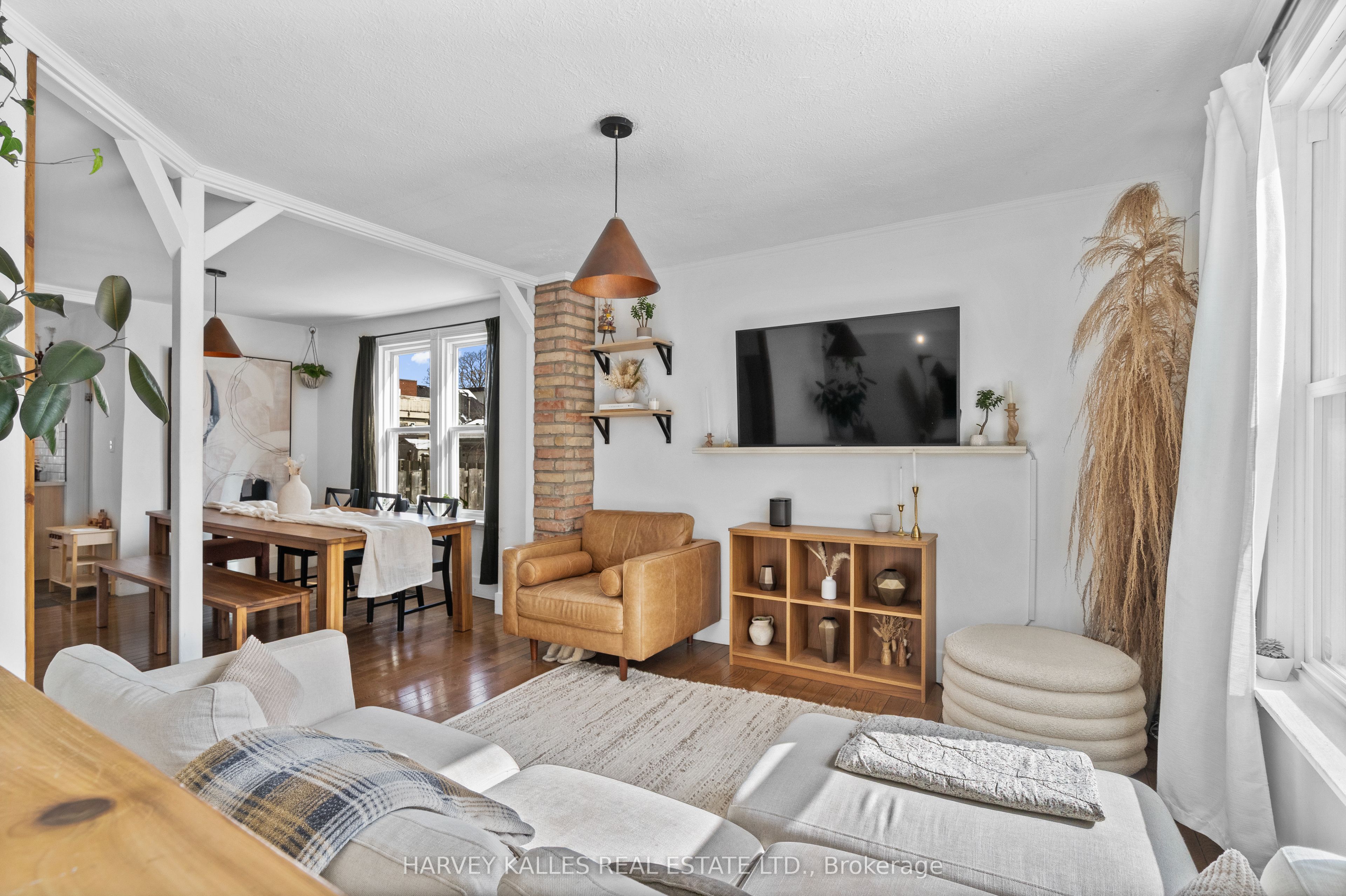 14 Manitoba Street Property Photo 11