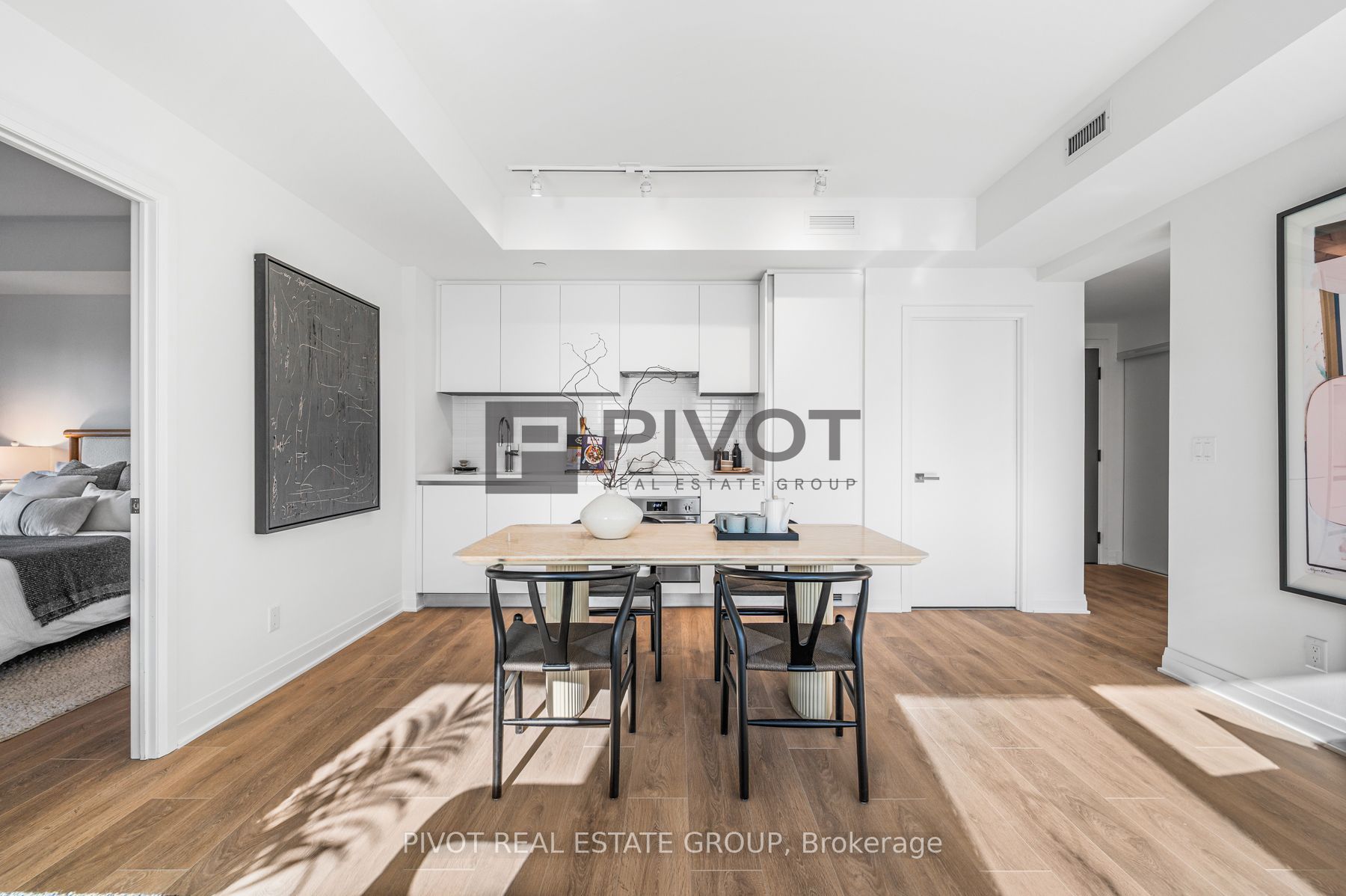 4015 The Exchange 1307 Property Photo 8