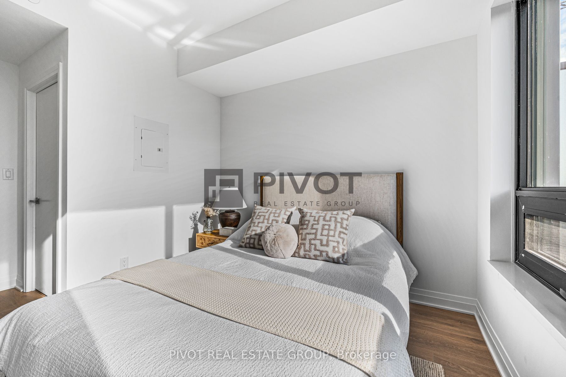 4015 The Exchange 1307 Property Photo 11