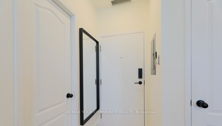 2874 Keele Street 405 Property Photo 3