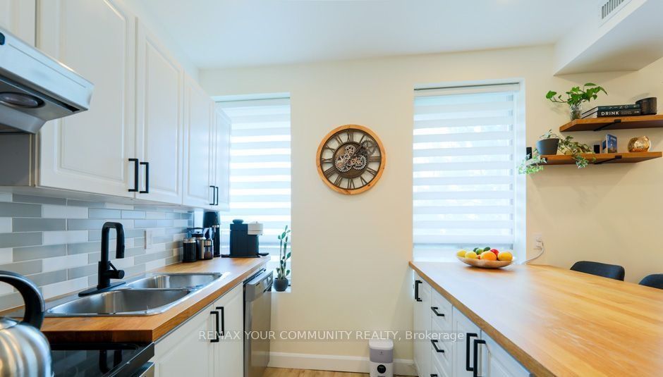 2874 Keele Street 405 Property Photo 10