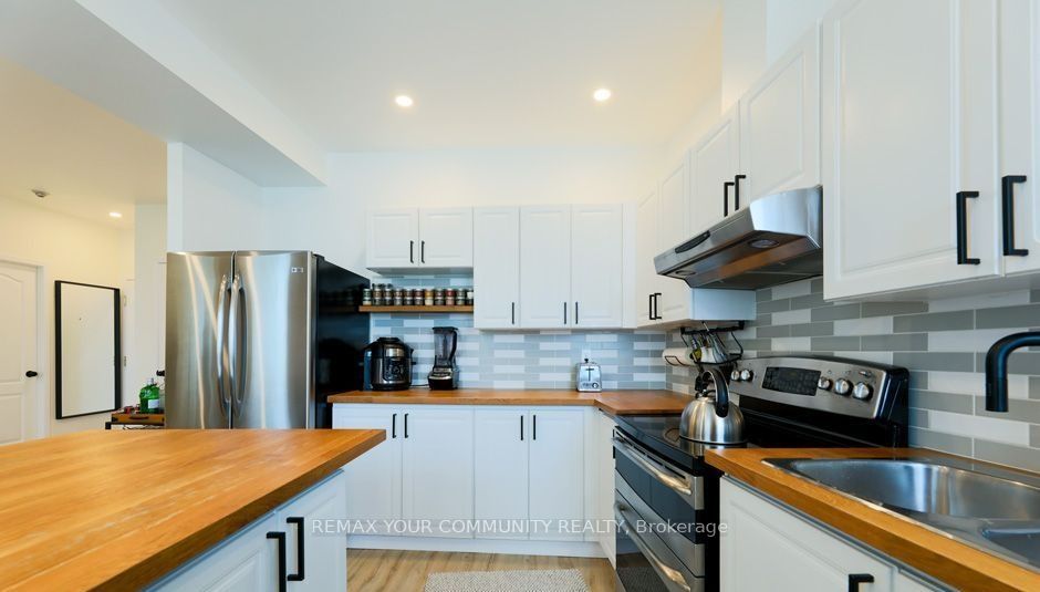 2874 Keele Street 405 Property Photo 12