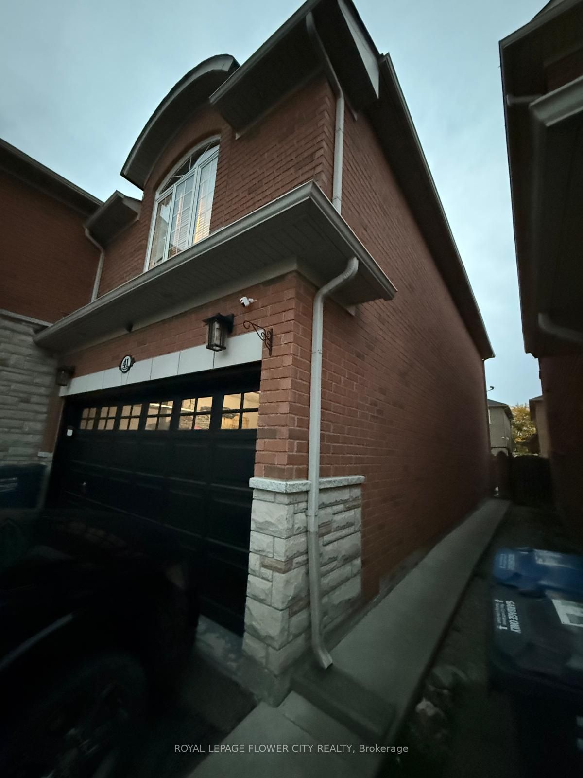 41 Cape Dorset Crescent Property Photo 3