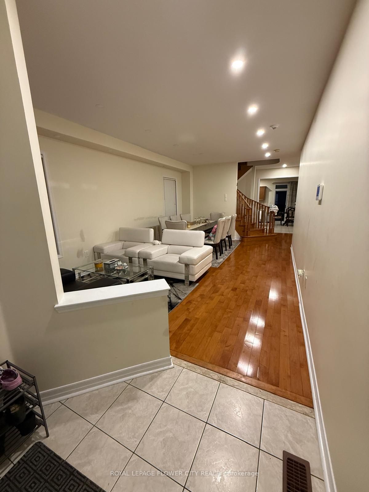 41 Cape Dorset Crescent Property Photo 7