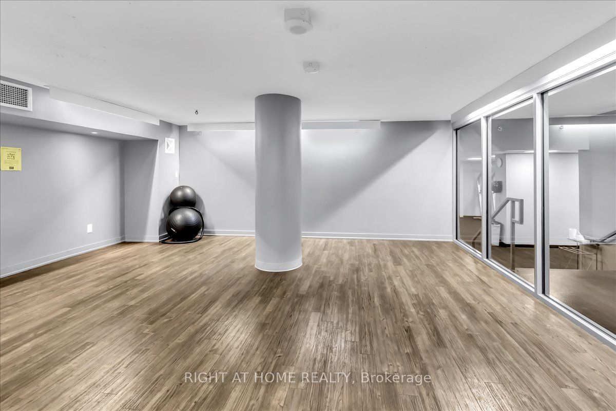 38 Joe Shuster Way 103 Property Photo 18
