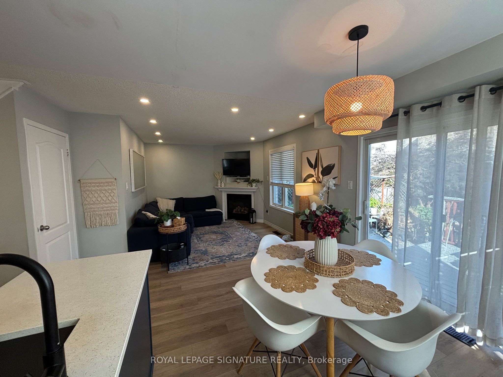 2112 Glenhampton Road Property Photo 14