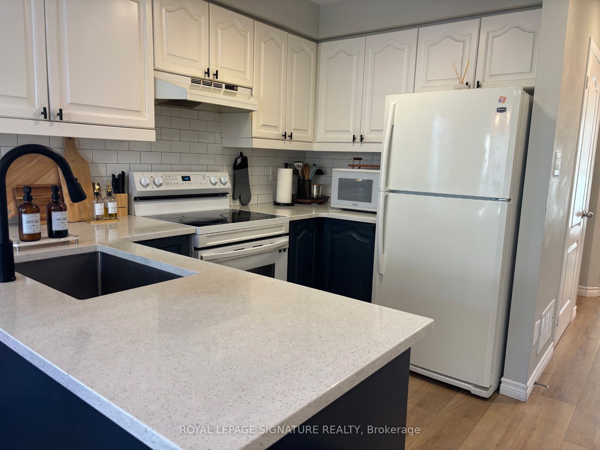 2112 Glenhampton Road Property Photo 17