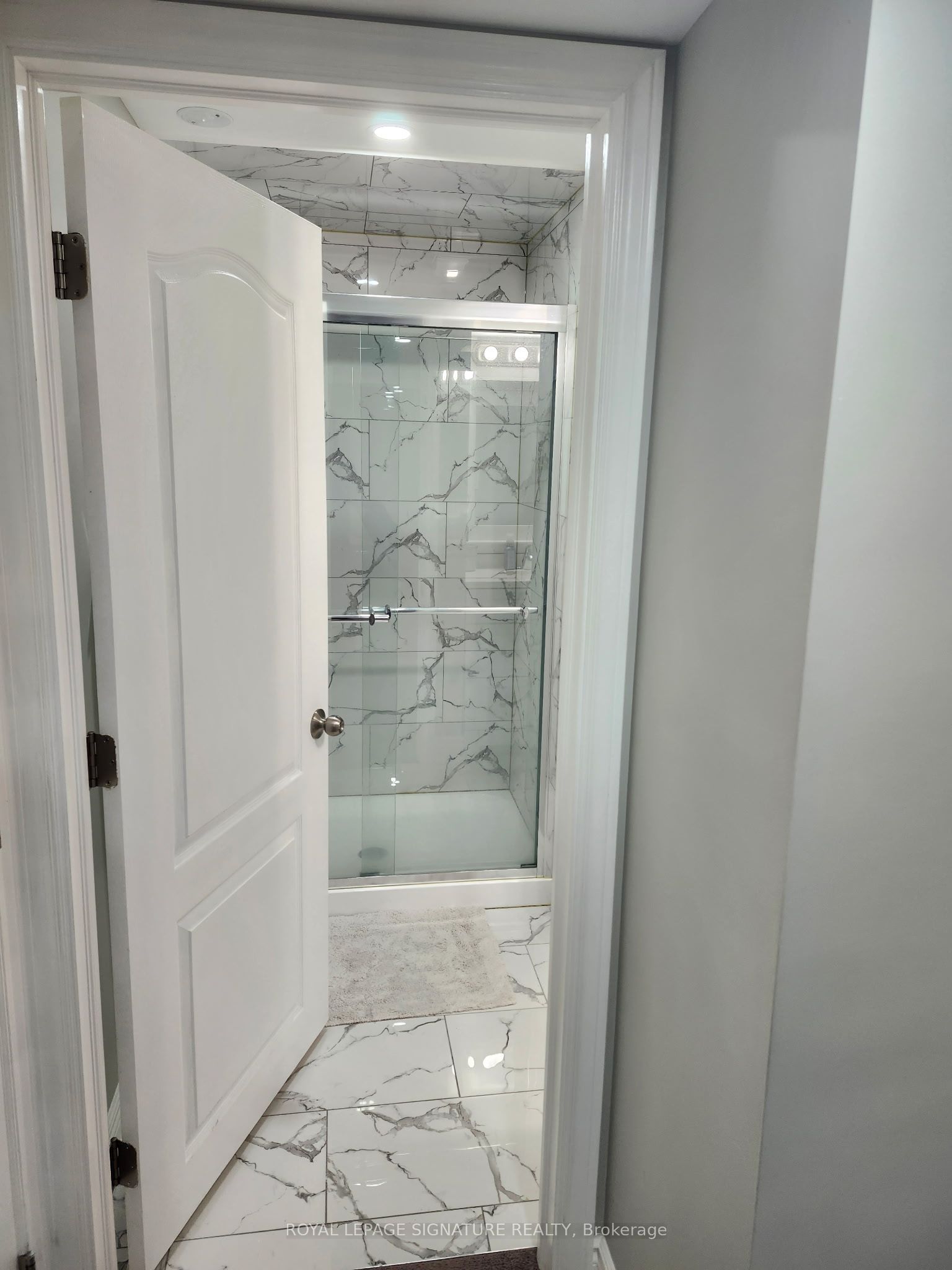 2112 Glenhampton Road Property Photo 28