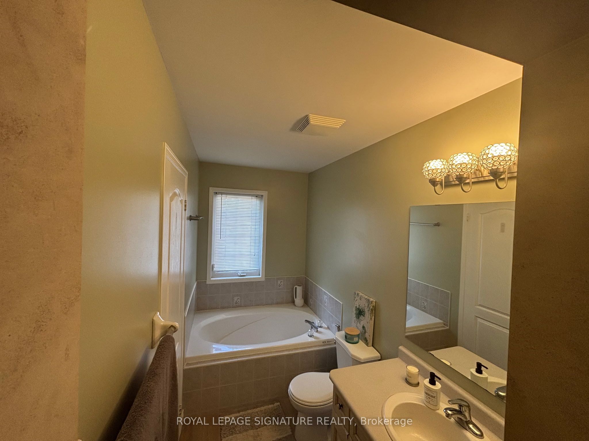 2112 Glenhampton Road Property Photo 41