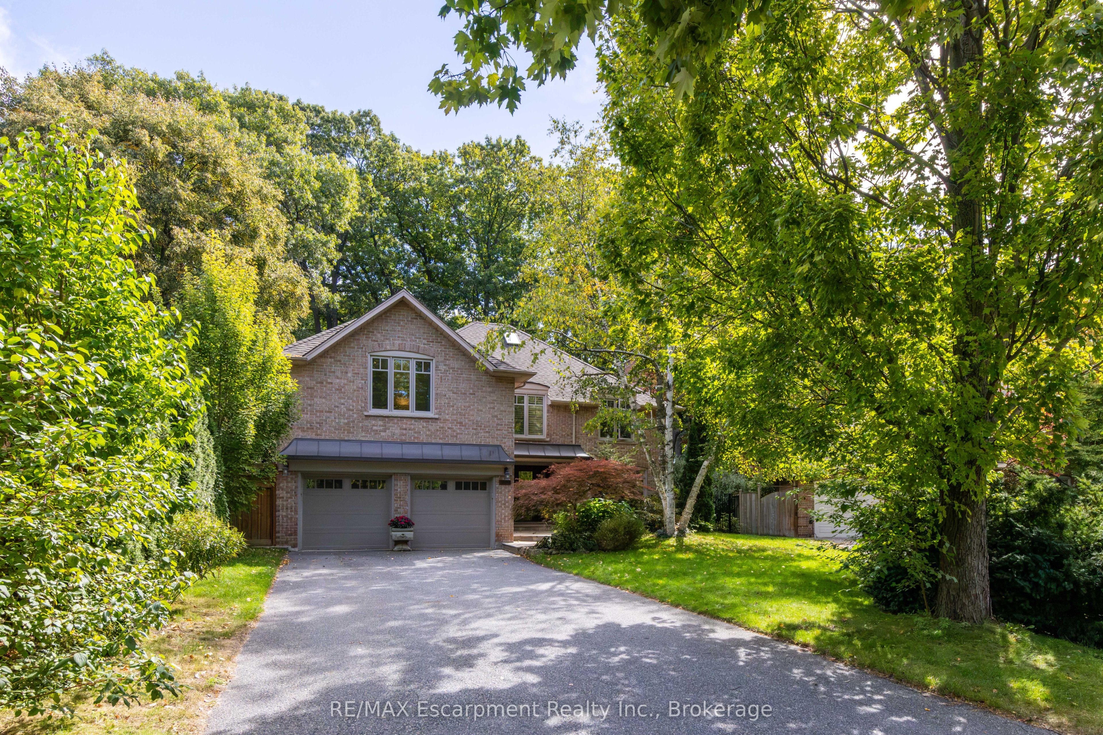 1530 Chasehurst Drive Property Photo 3