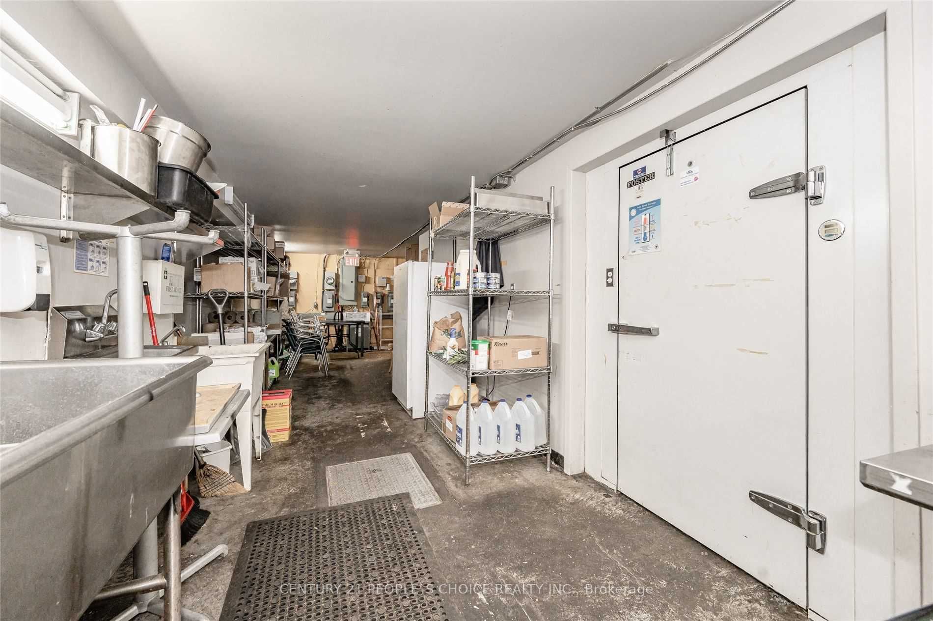 337 Lakeshore Road E Property Photo 23