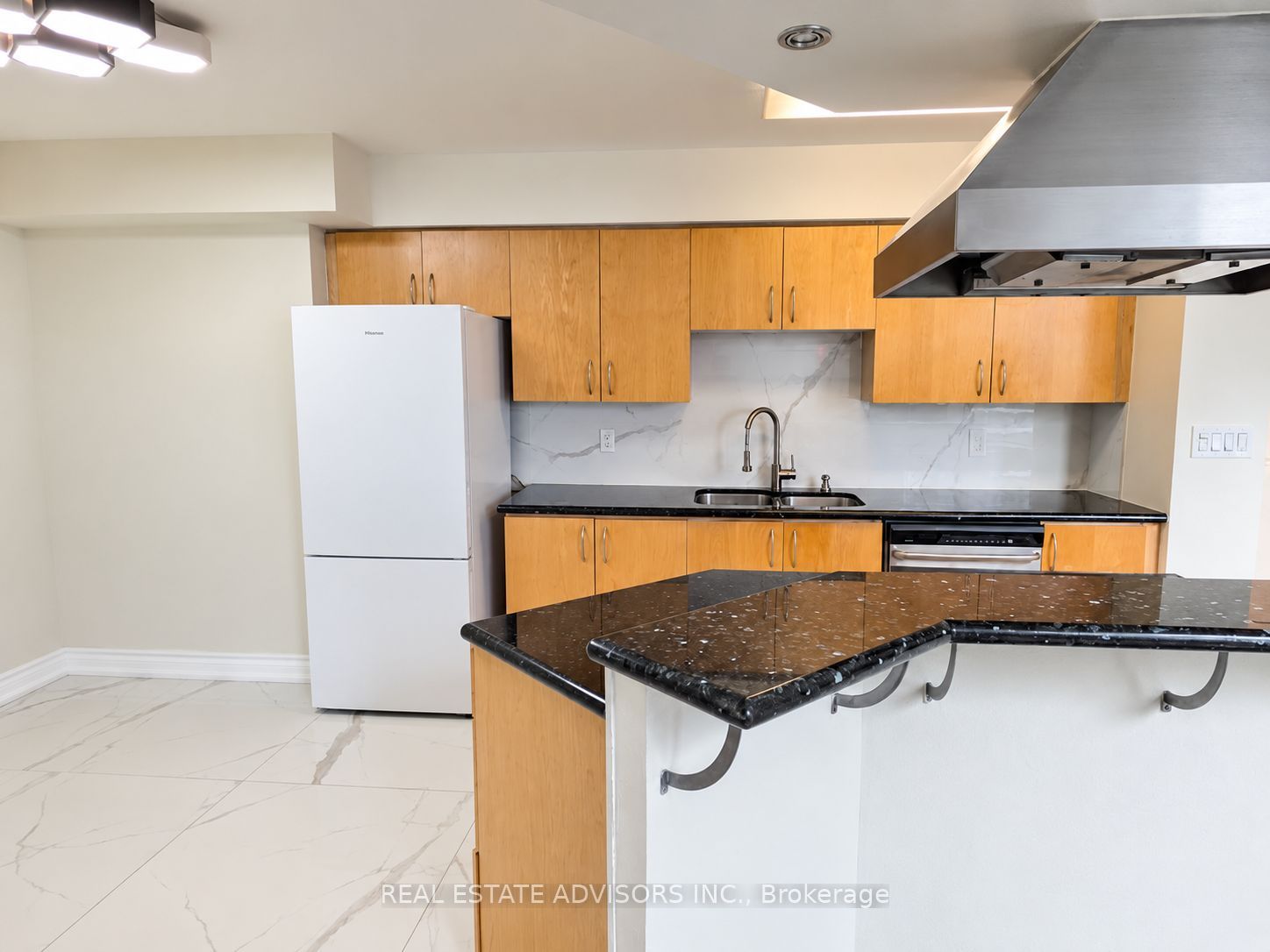 250 Manitoba Street 838 Property Photo 6