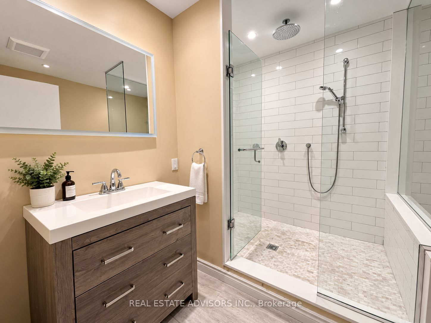 250 Manitoba Street 838 Property Photo 19