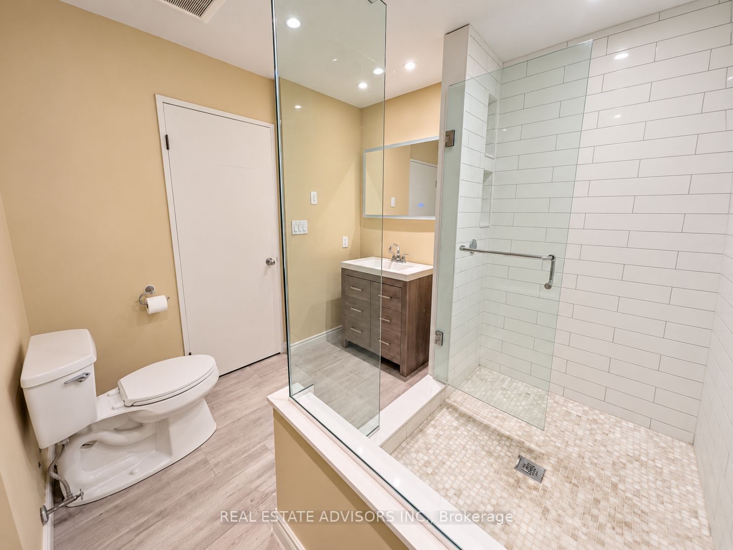 250 Manitoba Street 838 Property Photo 20
