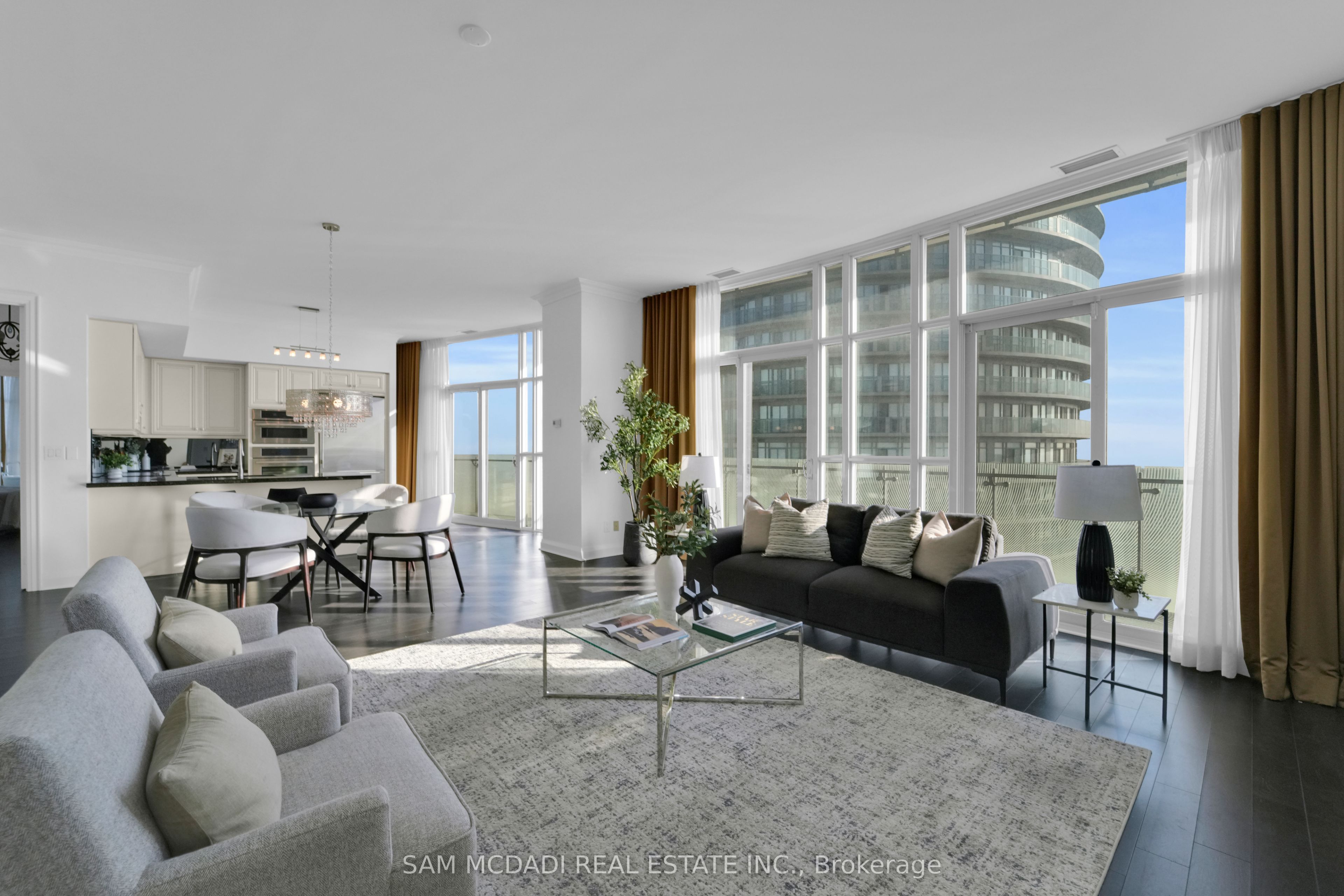 50 Absolute Avenue Ph3 Property Photo 3