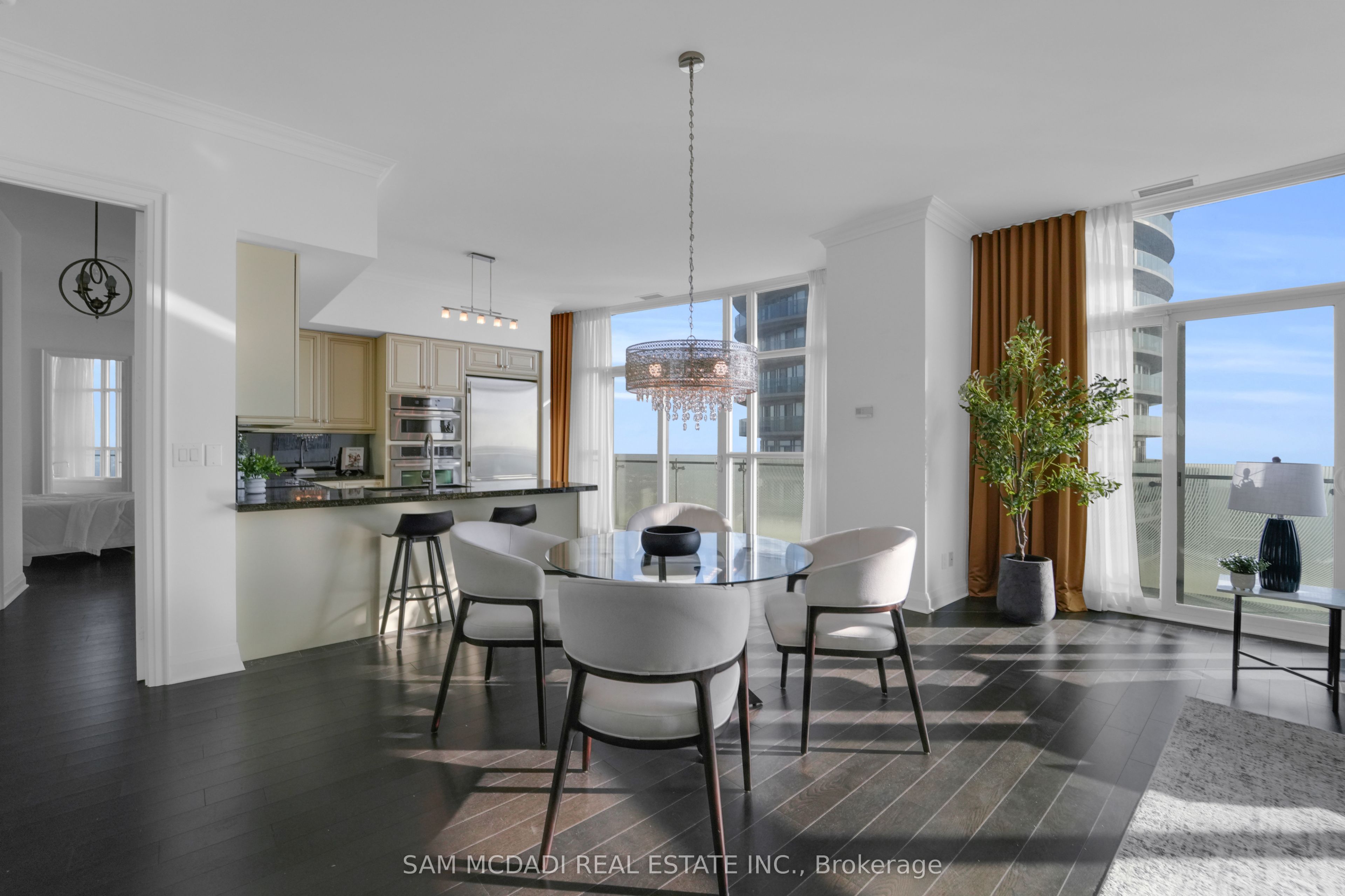 50 Absolute Avenue Ph3 Property Photo 6
