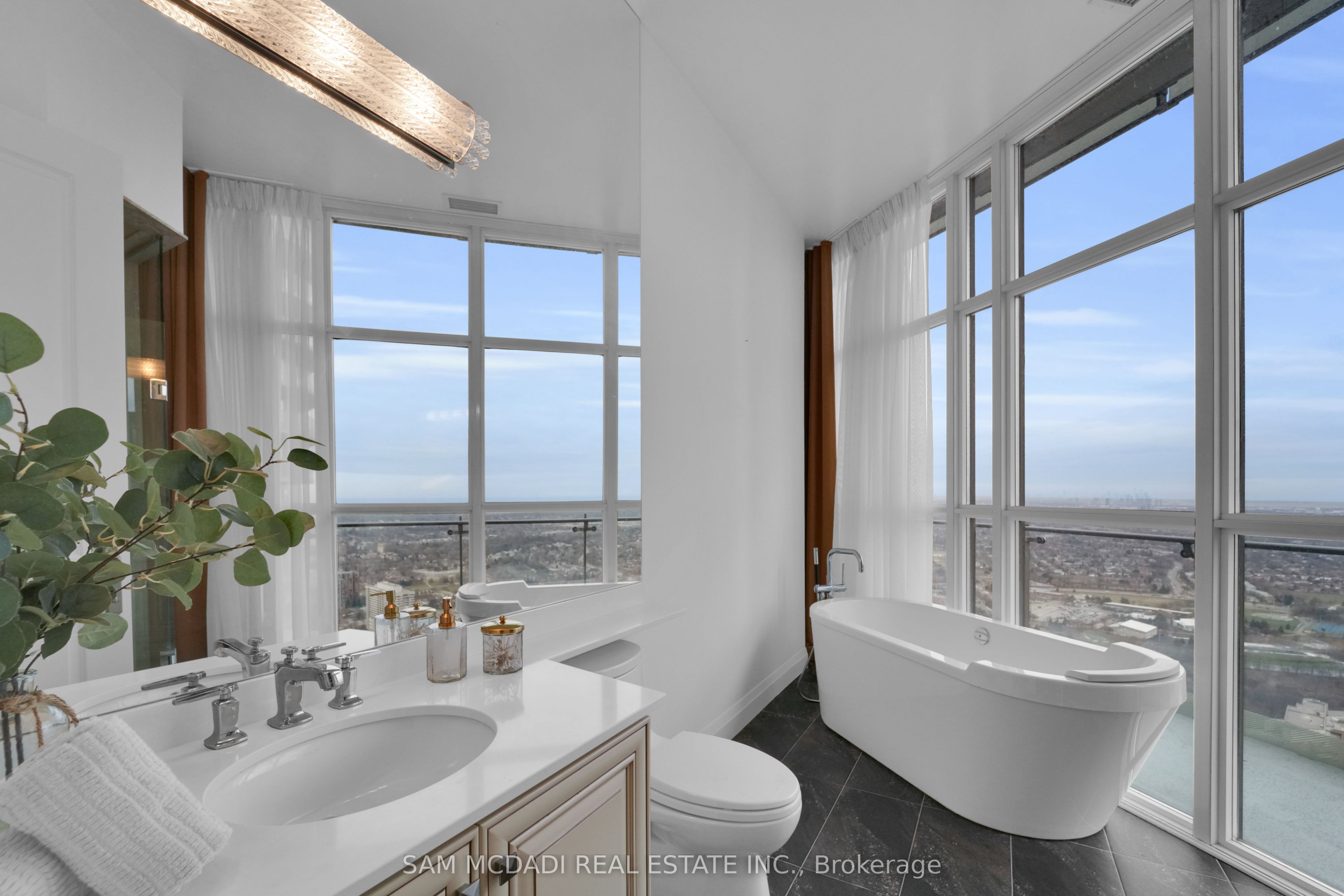 50 Absolute Avenue Ph3 Property Photo 14