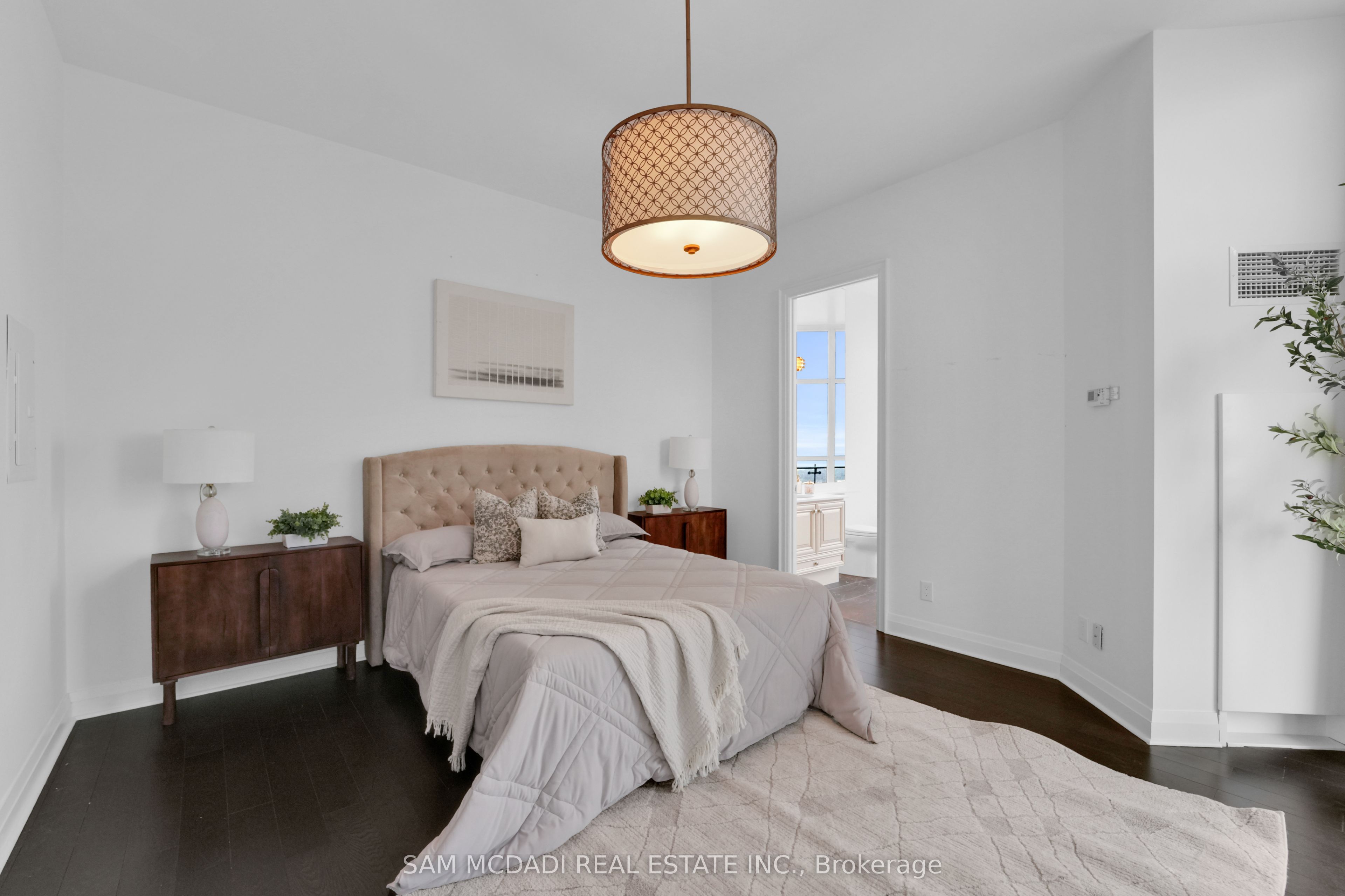 50 Absolute Avenue Ph3 Property Photo 18