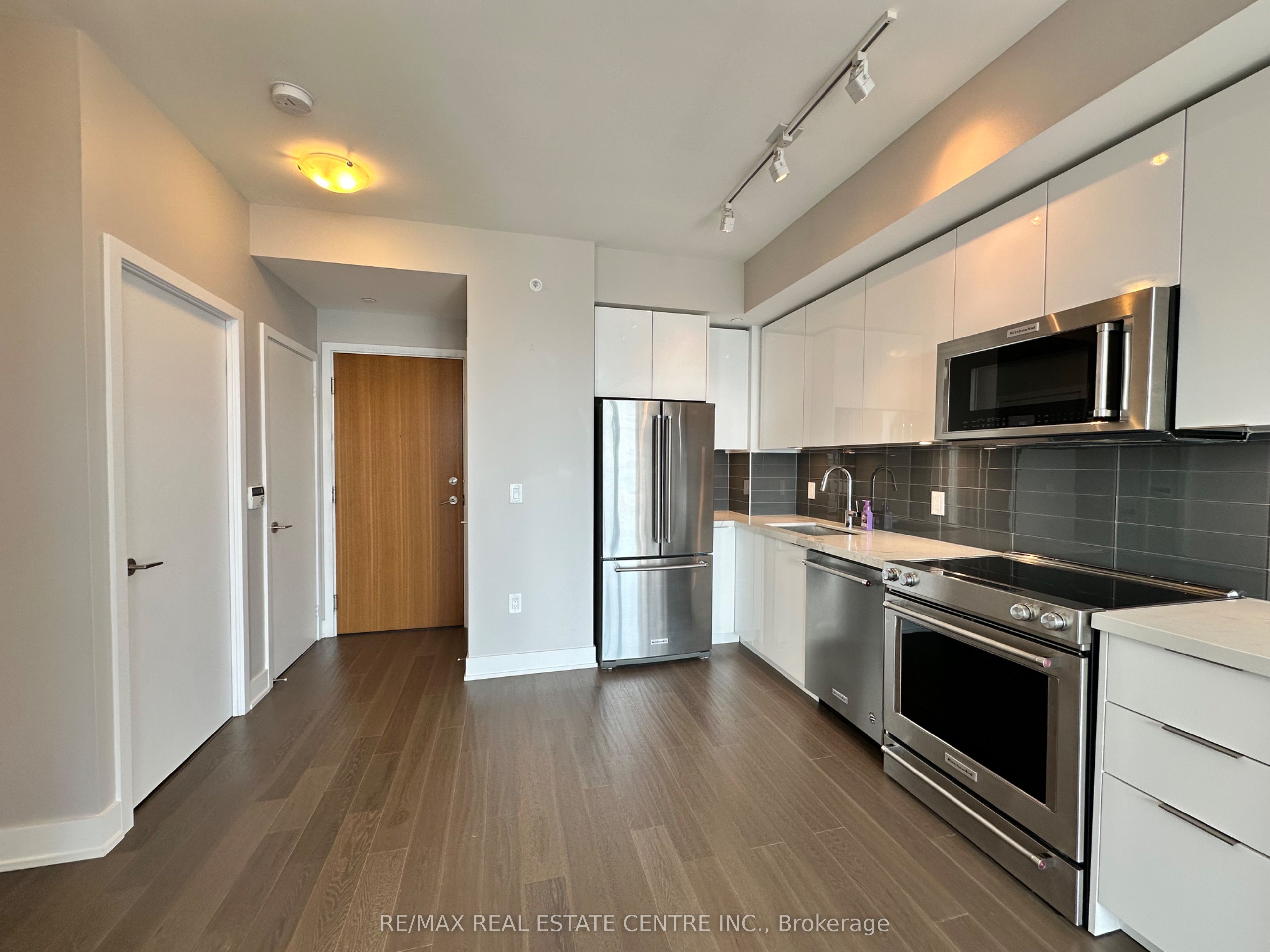 30 Shore Breeze Drive 4911 Property Photo 3