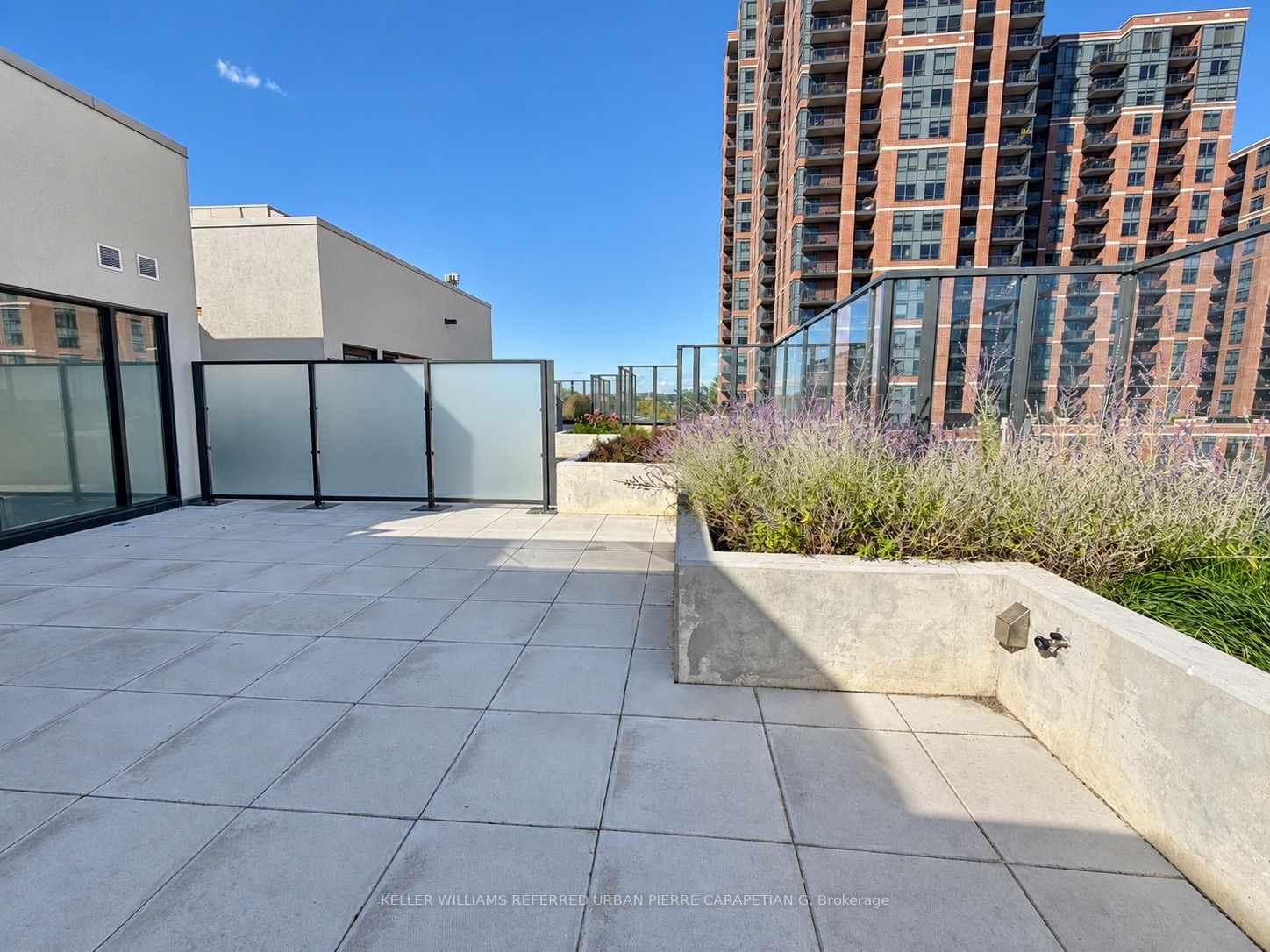 1 Vine Avenue 503 Property Photo 2