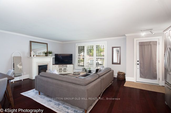 53 Savona Drive Property Photo 9