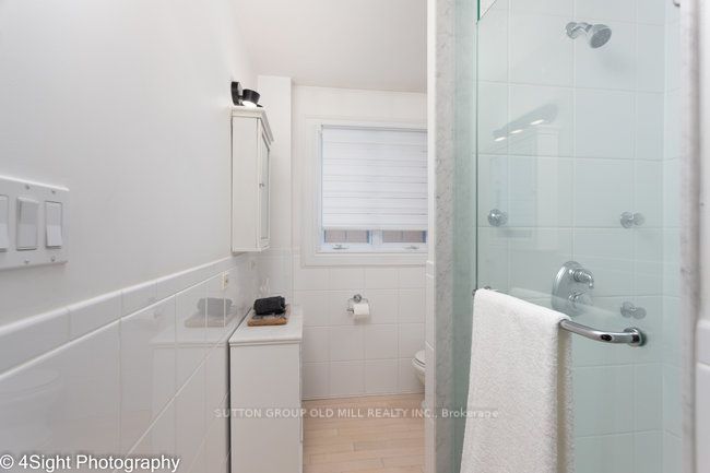 53 Savona Drive Property Photo 12
