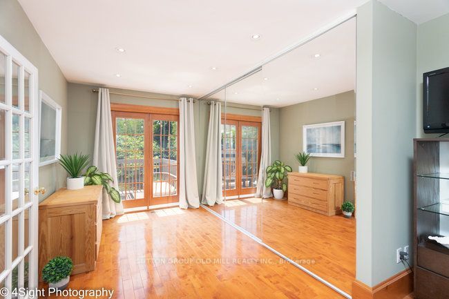 53 Savona Drive Property Photo 16