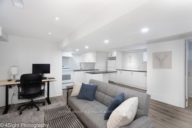 53 Savona Drive Property Photo 19