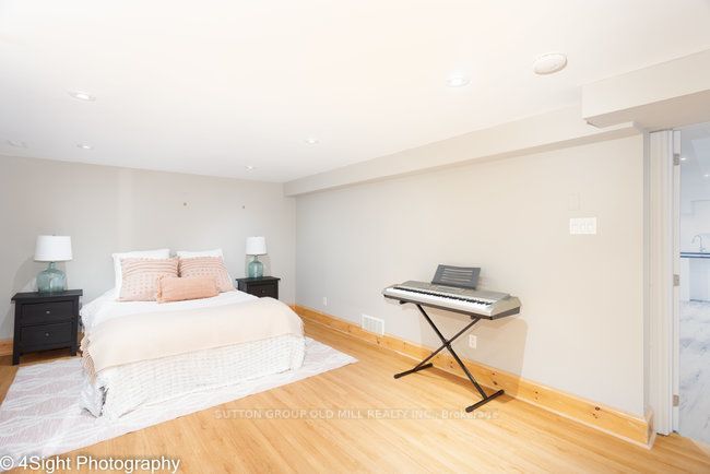 53 Savona Drive Property Photo 26