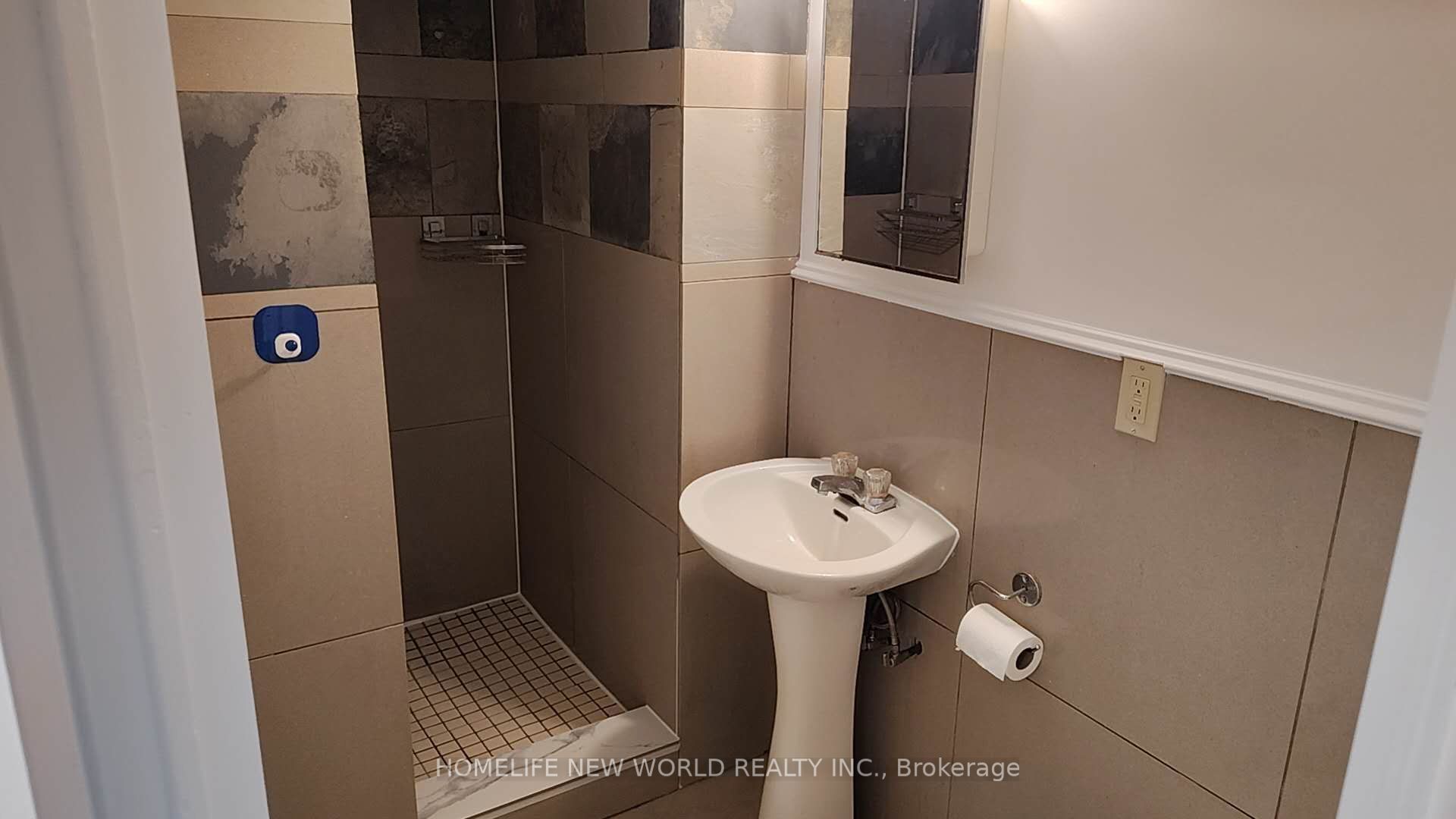 4383 Radisson Crescent Lower Level Property Photo 6