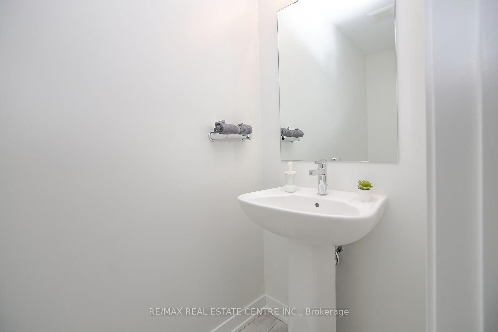3556 Colonial Drive 4 Property Photo 17