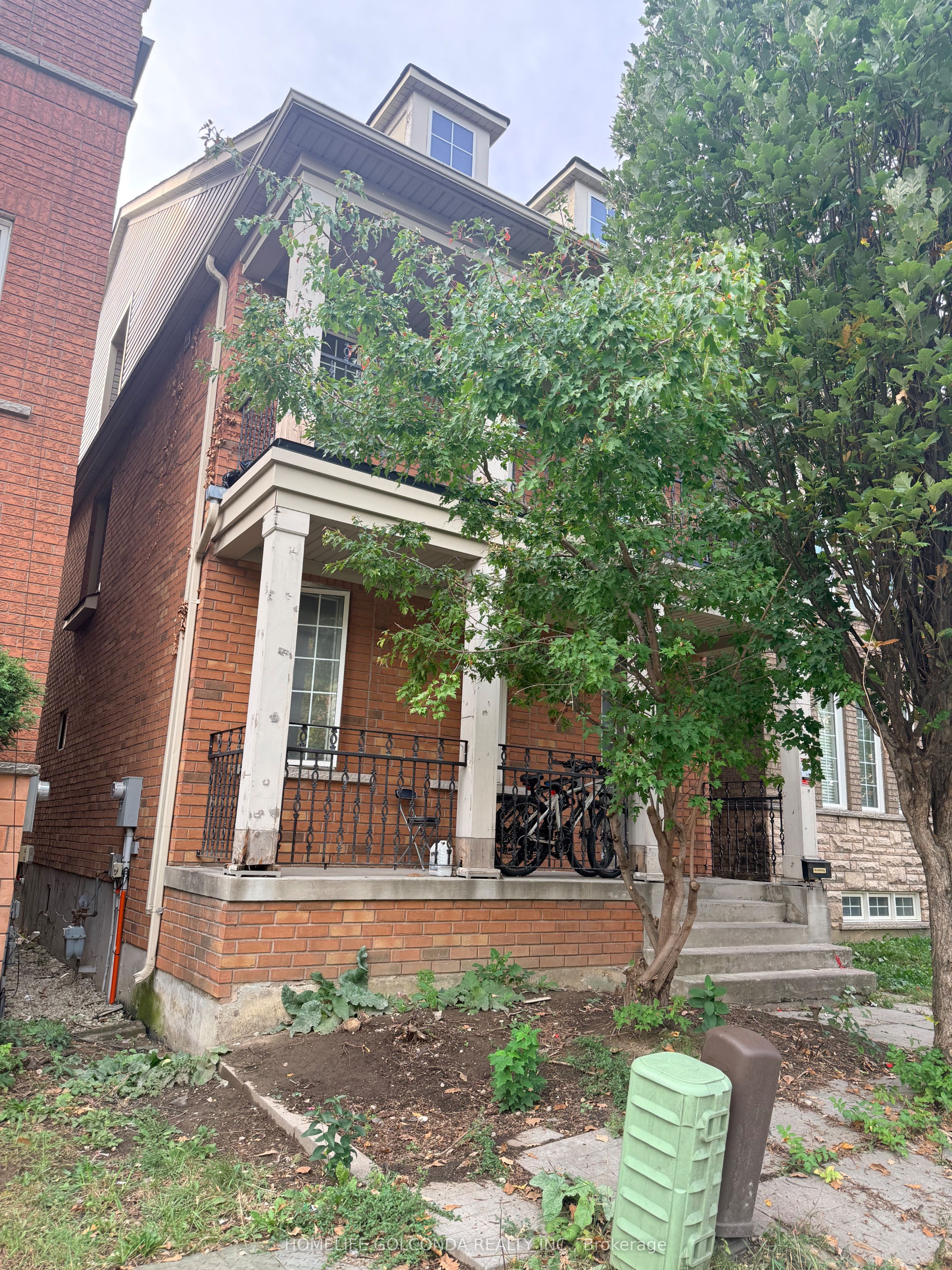 10 Aldwinckle Heights