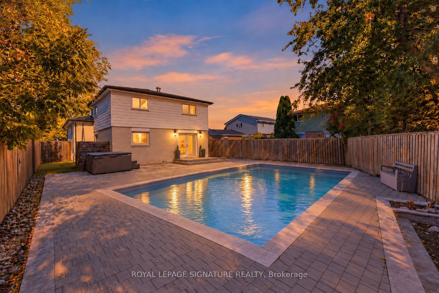 72 Cavendish Crescent Property Photo 2