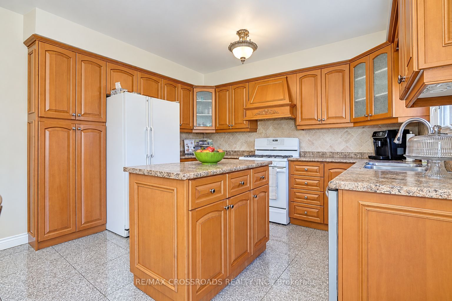 102a Whitfield Avenue Property Photo 19