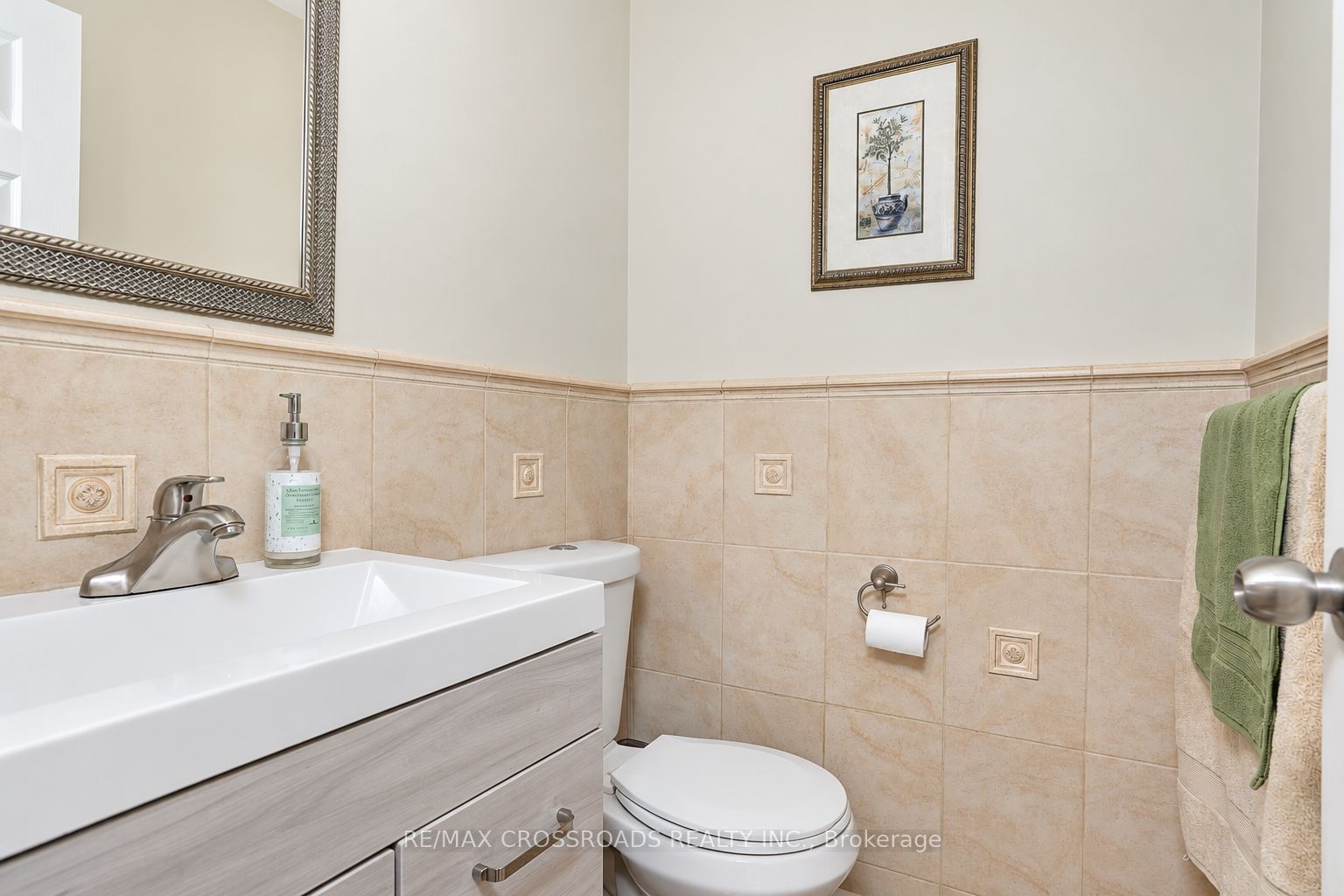 102a Whitfield Avenue Property Photo 24