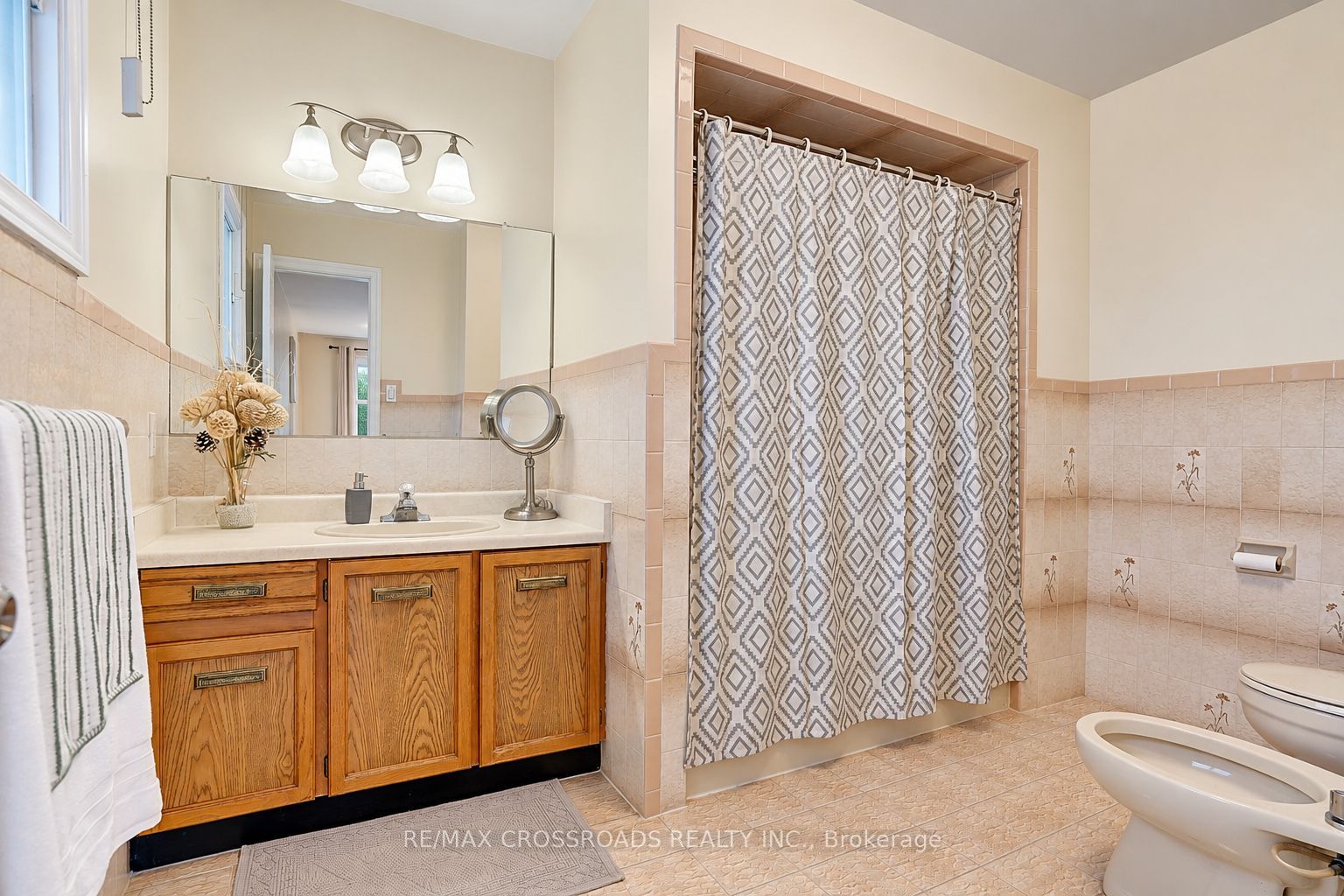 102a Whitfield Avenue Property Photo 28