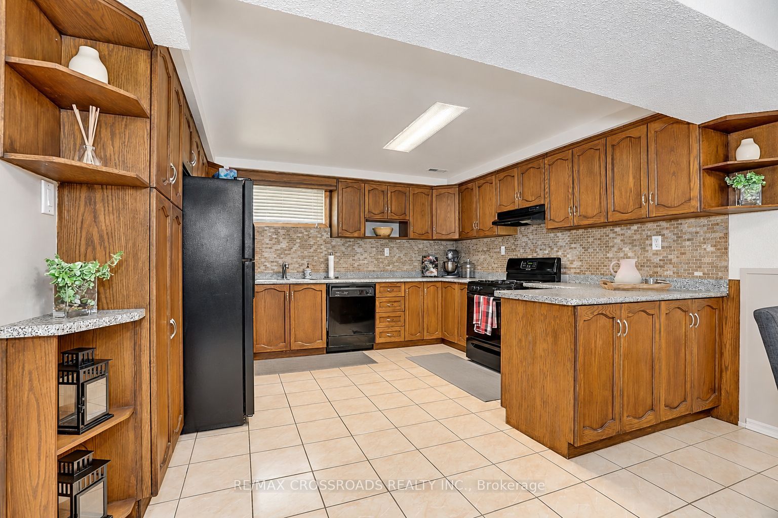 102a Whitfield Avenue Property Photo 40