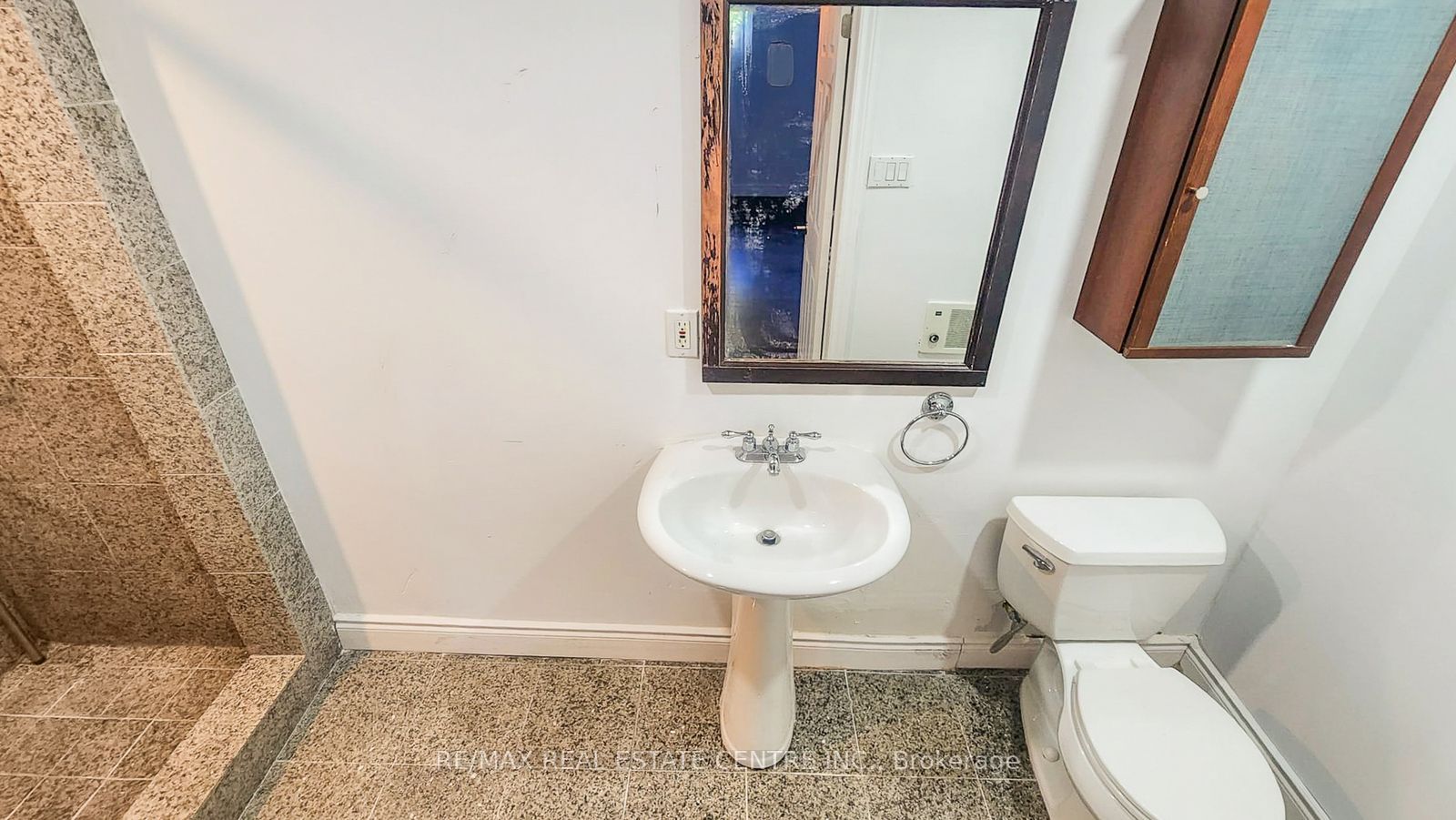 66 Theodore Drive Property Photo 14