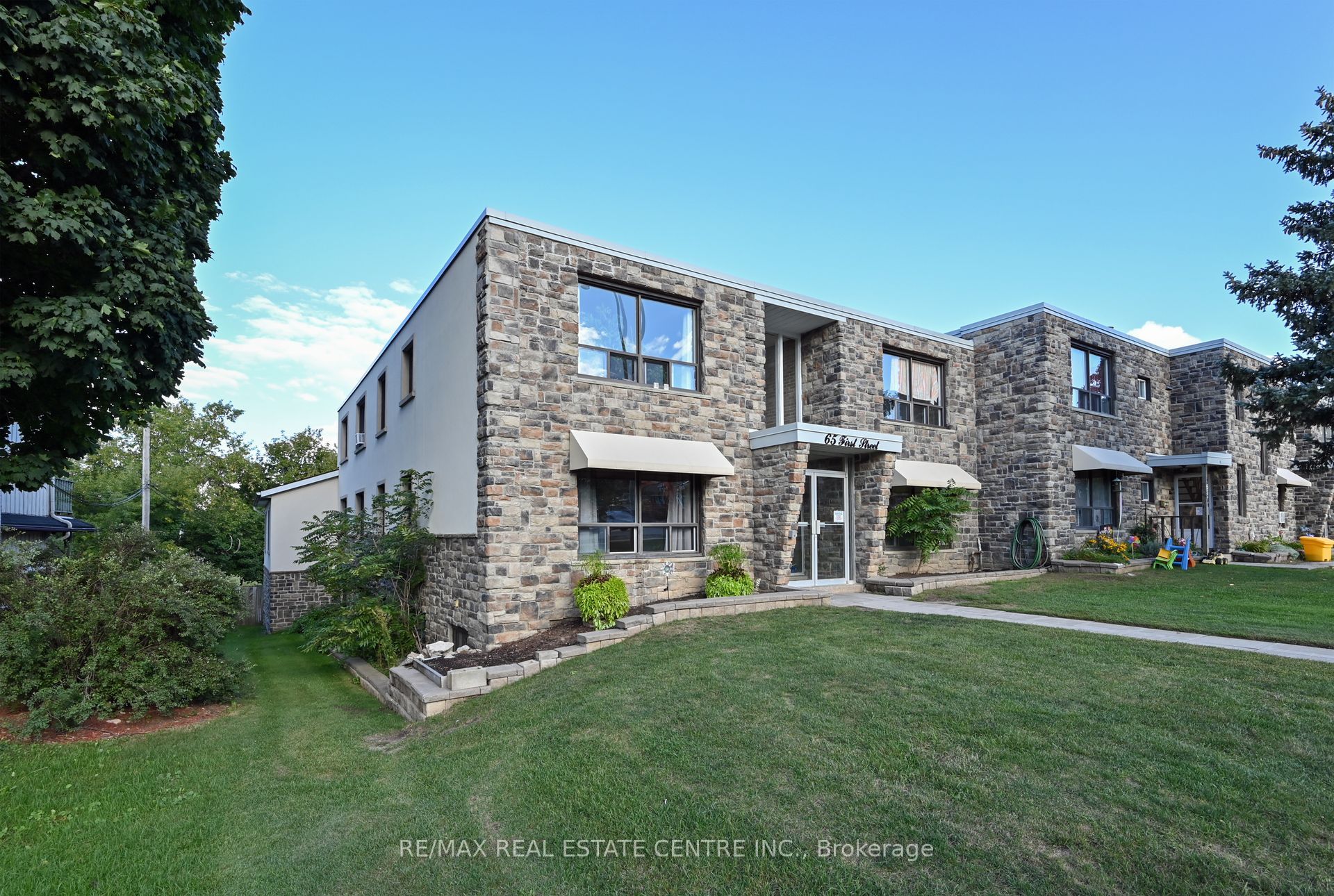 65 First Street 10 Property Photo 2