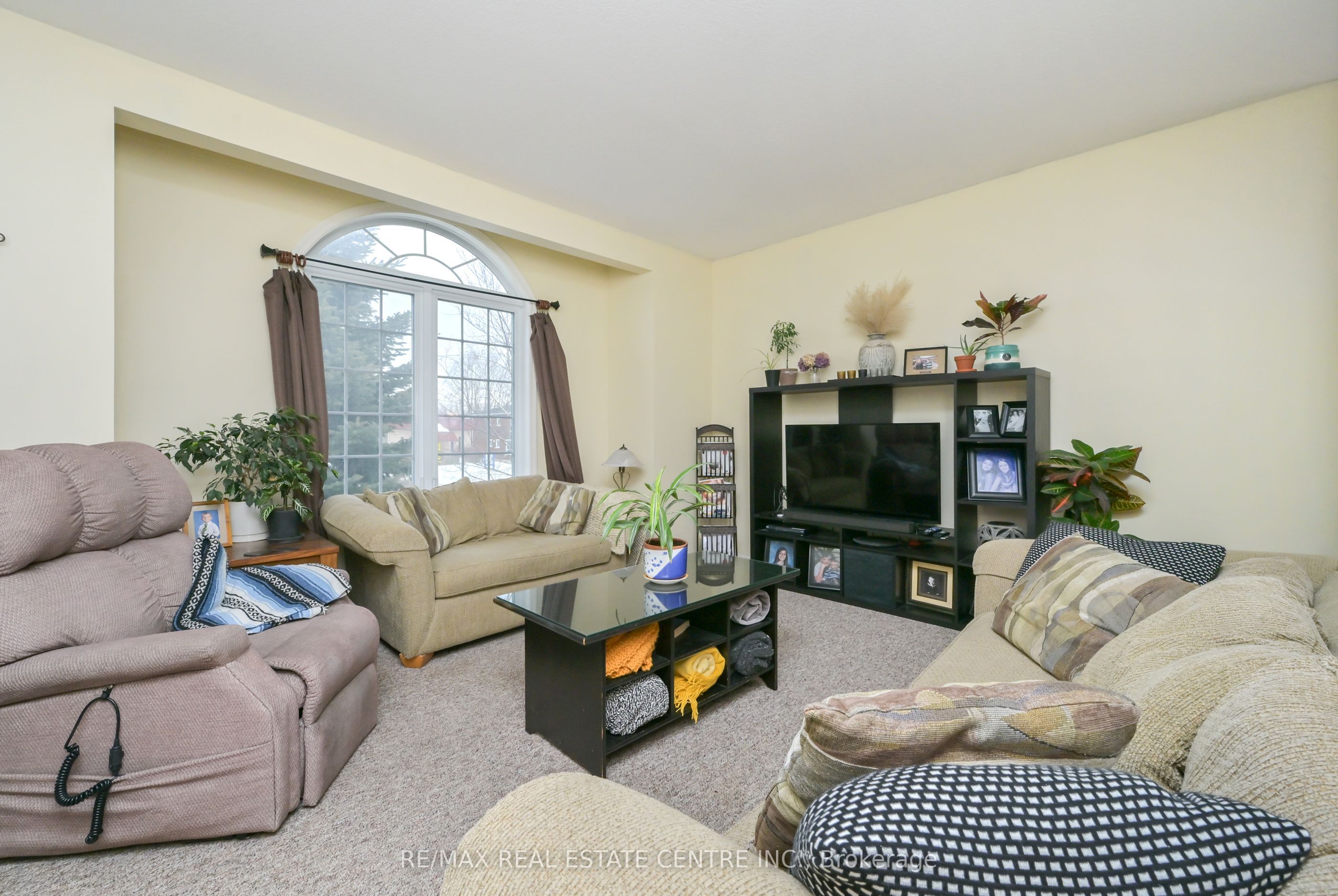 300 A Broadway Property Photo 7