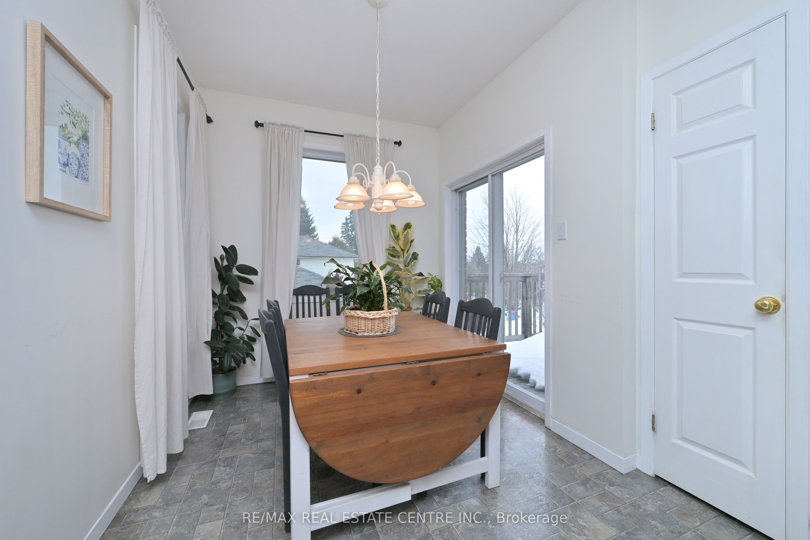 300 A Broadway Property Photo 9