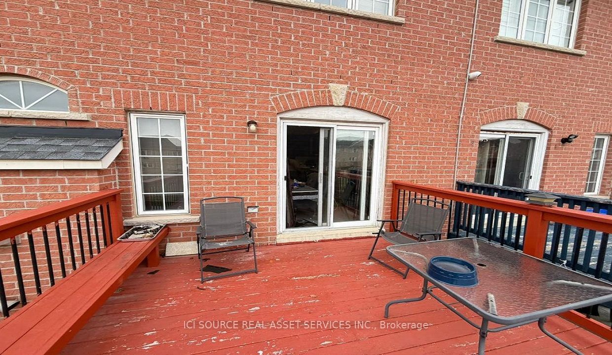 26 Pefferlaw Circle Upper Property Photo 1
