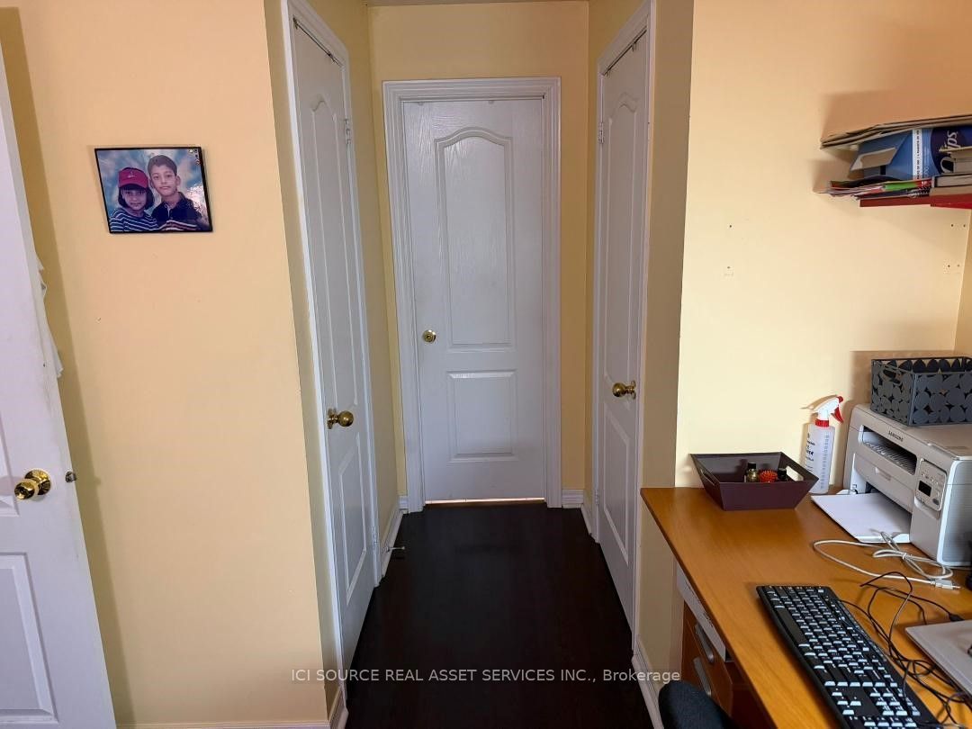 26 Pefferlaw Circle Upper Property Photo 8